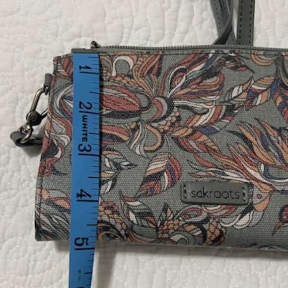 Sakroots Crossbody Wallet/Purse - Picture 7 of 8